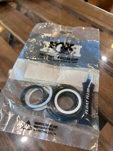 FOX フォーク　Air Sleeve Rebuild kit 803-00-142