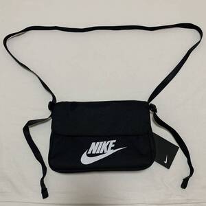 新品　NIKE ウィメンズ レベル クロスボディ バッグ　ショルダーバッグ　ブラック　CW9300-010