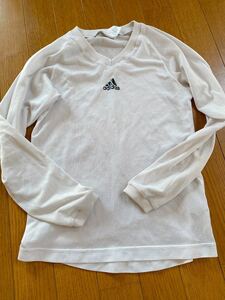 ☆アディダス　サッカー　長袖Tシャツ ロングTシャツ サッカーシャツ　ジャージ　150 ウエア　adidas