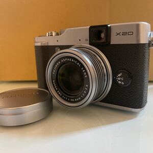 現状品　美品　FUJIFILM X20 SUPER EBC 7.1-28.4mm 1:2.0-2.8 コンパクトデジタルカメラ 光学機器 