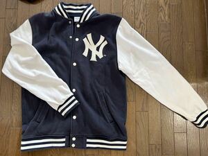 ★ Majestic マジェスティック スタジャン LARGE L ★ NEW YORK YANKEES ニューヨーク ヤンキース ★