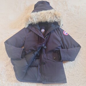 美品 CANADA GOOSE カナダグース CHARLOTTE シャーロット ダウンジャケット ダウンコート 2300JL ファー付き Sサイズ ブラック 希少 激レア