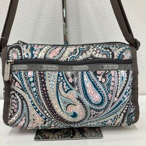 □47−2600 LeSportsac レスポートサック レディース ショルダーバッグ 斜めがけバッグ 小さめ ミニ ペイズリー柄 グレージュ系 グリーン系