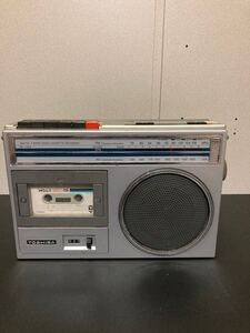 東芝　 ラジカセ　RT-F40D 昭和レトロ　韓国製　 FM 