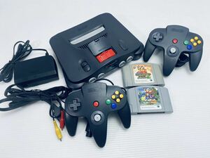 動作品/ 美品 N64 任天堂 ニンテンドー64 NINTENDO64 2コントローラーACアダプタ+メモリー拡張パック ハイレゾパック NUS-007 (H-16)