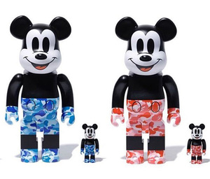 新品 未開封 BE@RBRICK 4体set BAPE MICKEY MOUSE 100％ 400％ MEDICOM TOY ミッキーマウス 生誕90周年記念 ベアブリック A BATHING APE