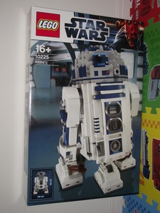 未開封　レゴ　LEGO スター・ウォーズ R2-D2　(TM) 10225