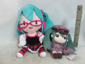 送料は商品説明欄に記入　初音ミク 　千本桜＋ナチュラル　メガジャンボぬいぐるみ　２体で 　Ｈ３３ｃｍ