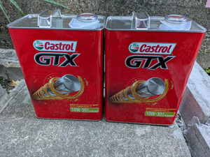 未開封　カストロール　エンジンオイル　Castrol　GTX　10W-30　４L×２缶