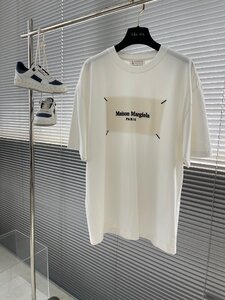 送料無料　Maison Margiela マルタンマルジェラ　メンズ　Tシャツ　丸首　半袖　文字ロゴ　48-56　サイズ選択可能　MM6　4088