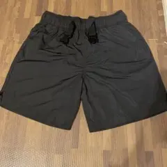 adidas 黒ショートパンツ　Sサイズ