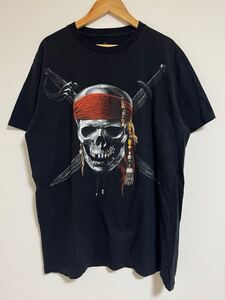 Disney Pirates of the Caribbean パイレーツオブカリビアン　大判プリント　ドクロ　半袖Tシャツ　メンズL〜　大きめ【良品綺麗】