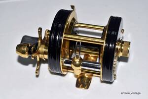 ABU AMBASSADUER 5000C De luxe VINTAGE REEL, A114-295　OLD REEL,　HISTRICAL REEL ビンテージリール