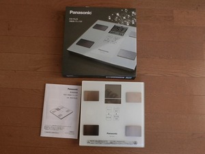 即使用可　Panasonic パナソニック　体組成バランス計（体重計）　EW-FA24 白　取説、空箱、電池付　