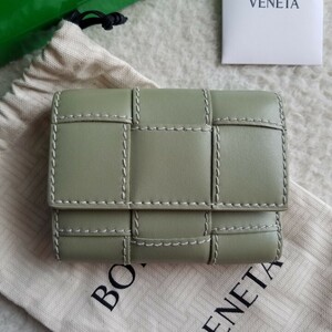 新品 BOTTEGA VENETA ボッテガヴェネタ ステッチ カセット ファスナー ウォレット 3つ折り財布 トラバーチン/ナチュラル 750245V39K12973