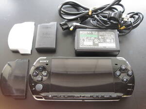 PSP-3001 北米版本体 黒 中古 動作品 UMDドライブ駆動音大 読込正常 1800mAhバッテリー＆厚型蓋(銀色 非純正) ACアダプター ソフトGTA LCS