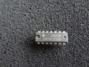 テキサス製　SN74LS30N(8-Input NAND Gates ) ②1個