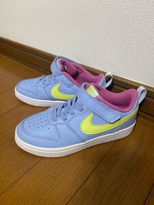 NIKEナイキ★新品キッズスニーカー　水色　19㎝　マジックテープ