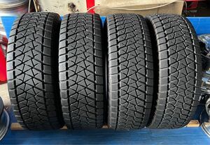 ブリヂストン　ブリザック　DM-V2 スタッドレス　タイヤ4本セツト　2018年製　275/70R 16 114Q バリ溝10mm2本　9.5mm2本　群馬県