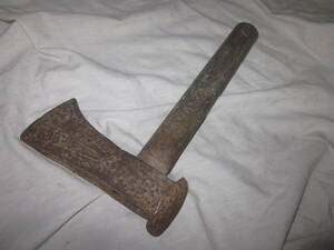 旧家より　古い鉄斧　古道具　29cm　ハンマーアックス　／古鉄研ぎ直し刃物鉞斧鉈まさかりおの古民具薪割薪ストーブキャンプ
