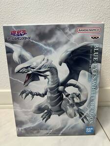 遊戯王 デュエルモンスターズ 青眼の白龍 BLUE EYES WHITE DRAGON 新品 未開封 フィギュア