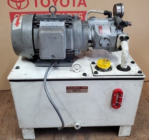 トヨオキ　油圧ユニット　2.2ｋ　油圧ポンプ　油圧プレス　油圧機器　　薪割り機　40N