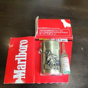 #115 【未開封】希少 ウィンドミル マルボロ 立体 カウボーイ ロゴ オイルライター レア Marlboro 昭和レトロ アンティーク OIL Lighter