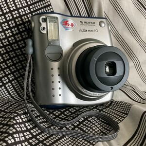 FUJIFILM 富士フィルム チェキ instax mini IO シルバー インスタントカメラ 動作確認 現状渡し　【1120-1】