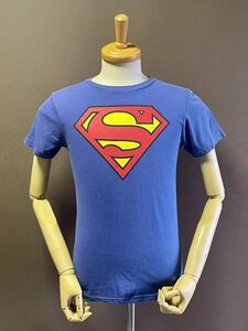 Super Man . T - Shirt Size S