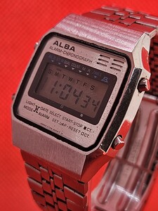 稼働品 SEIKO セイコー ALBA アルバ ALARM CHRONOGRAPH アラームクロノグラフ Y749-5000 メンズ腕時計 アンティーク 電池交換済み G1555