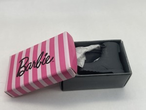 ■★バンダイ　Barbie（バービー）ミニチュアコレクション～スタイリッシュバリエ～　ブーツ＆シューケースC