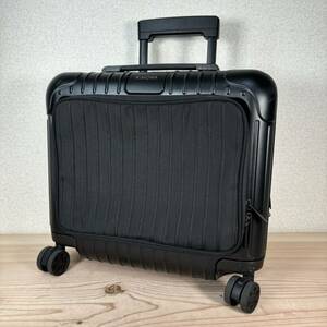 1円〜　極美品　RIMOWA リモワ ESSENTIAL Sleeve コンパクトキャリーケース 31L 4輪　ブラック　8201