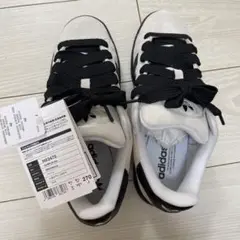 adidasスニーカー