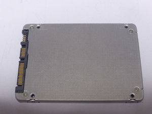 KIOXIA SSD KHK6YRSE3T84 SATA 2.5inch 3.84TB(3840GB) 電源投入回数33回 使用時間928時間 正常判定 本体のみ ラベル欠品 中古品です⑥