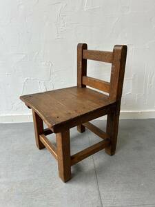 B/ 古い 木の 小さな 椅子 ／検索用→ 子供 園児椅子 ヴィンテージ レトロ アトリエ ブロカント 古道具 花台
