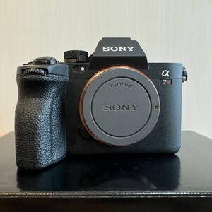 【ほぼ未使用】SONY ソニー α7R V ILCE-7RM5 ボディ フルサイズ ミラーレス 一眼カメラ α7R 5 メーカー保証書 付属品完備 