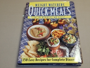 【英語・洋書】 Weight Watchers Quick Meals 250 easy recipes for complete dinners/ 早い かんたんレシピ 西洋料理