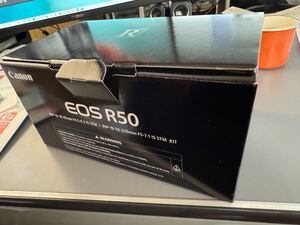 未使用品　Canon キャノン ミラーレス一眼カメラ EOS R50 ダブルズームキット RF-S18-45 RF-S55-210 ブラック