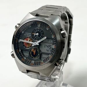 【希少な逸品】 実働 CITIZEN C300-K001528 CK ALTERNA シチズン アナデジ クオーツ メンズ 腕時計 ウォッチ 稼動品 グレー オレンジ