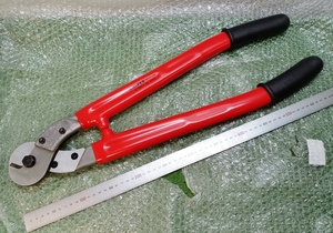 未使用 クニペックス KNIPEX 絶縁ケーブルカッター 9577-600