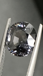 スリランカ産　ブラックスピネル3.27ct 激レアグラスボディ3ctup 新品ルース