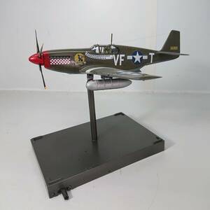 送料込み01)タミヤ_1/48_No.61042_アメリカ陸軍戦闘機_ノースアメリカン_P-51B-7-NA_マスタング_プロペラ回転改造飛行状態完成品展示台付