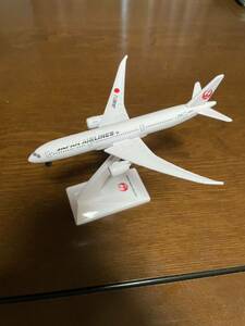 【非売品】組立済 JAL 機内配布品 B787 プラモデル JA867J 1個