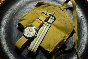 Nigel Cabourn/TIMEX DESERT WATCH 2022AW腕時計 クォーツ ナイジェルケーボンタイメックスラストコラボレーション