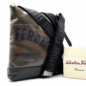 1円《 正規品・美品 》Salvatore Ferragamo ロゴプリント フェラガモ ショルダーバッグ サコッシュ レザー PVC 斜め掛け メンズ カモフラ