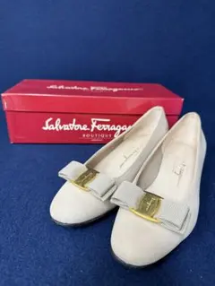 Salvatore Ferragamo サルヴァトーレフェラガモ パンプス