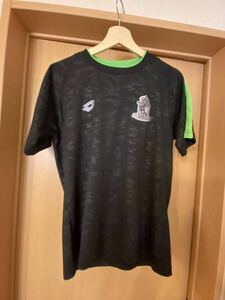 lottoサッカー プラクティス シャツユニフォーム 半袖 TシャツロットMサイズブラックカモフラ/アンブロ/アスレタ