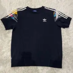 adidas バックビックロゴ　半袖スウェット