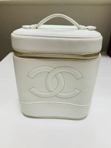 ★レア 本物　M3898 美品 CHANEL シャネル ココマーク キャビアスキン バニティ ハンド バッグ ホワイト★