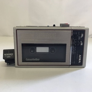 ☆AIWA CassetteBoy HS-J2 アイワ カセットボーイ AMFMラジオ テープ レコーダー 昭和レトロ マイク CM-2付 ジャンク